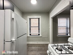 1350 N Dearborn St, Unit J02W in Chicago, IL - Foto de edificio - Building Photo