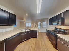 5935 Stockholm Ct in Katy, TX - Building Photo - Building Photo