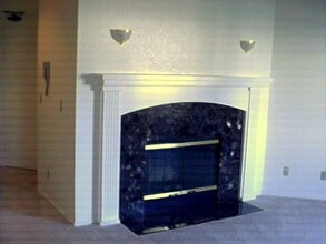 8653 Avondale Rd NE, Unit B103 in Redmond, WA - Foto de edificio - Building Photo