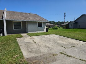1015 Harden Ct in Lakeland, FL - Building Photo