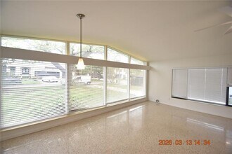 528 Suwanee Cir in Tampa, FL - Building Photo - Building Photo