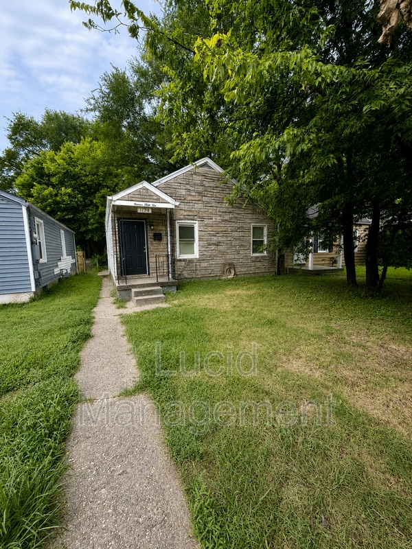 property at 1134 Lincoln Ave