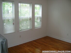 11 Abbotsford St, Unit 1 in Boston, MA - Building Photo - Building Photo