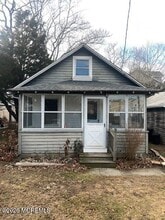 102 Ocean Gate Ave in Ocean Gate, NJ - Building Photo - Building Photo