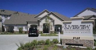 Riverview Apartments in Chalmette, LA - Building Photo
