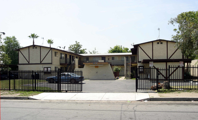 1134 N Mayfield Ave in San Bernardino, CA - Building Photo - Building Photo