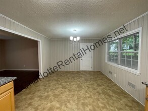 914 S Chestnut St in Gastonia, NC - Building Photo - Building Photo