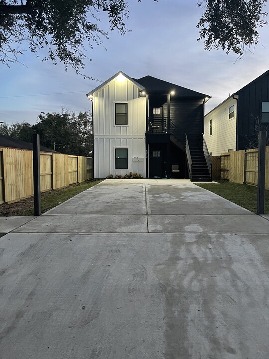 5010 Wilmington St in Houston, TX - Building Photo
