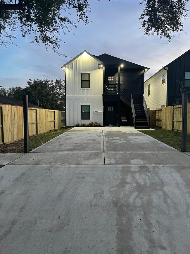 property at 5010 Wilmington St