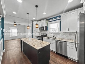 1845 Vesta Ave in East Point, GA - Foto de edificio - Building Photo