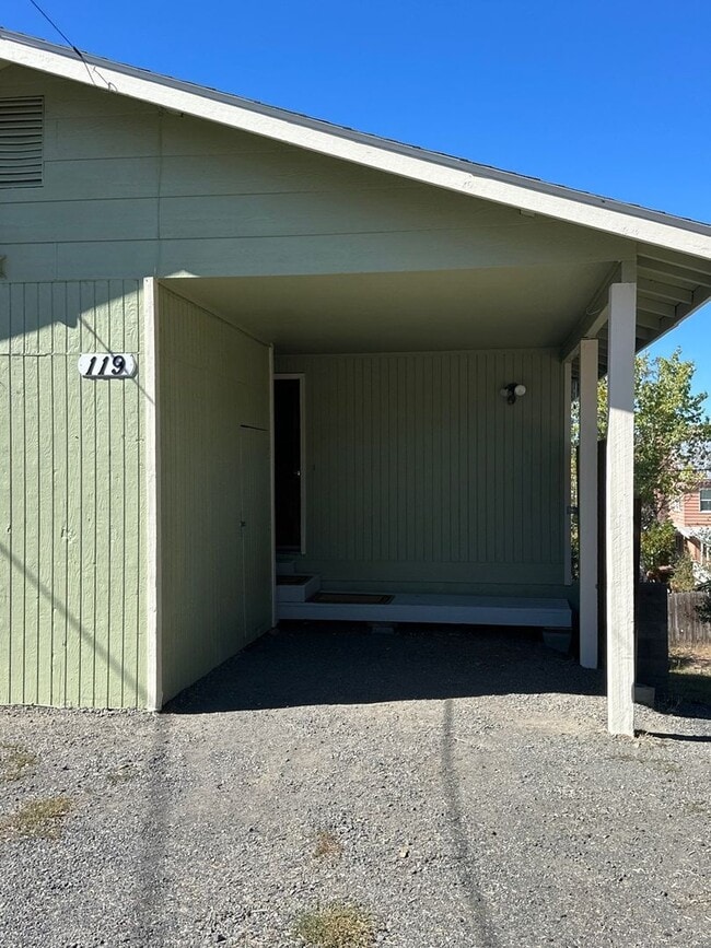 121 Lincoln St in Klamath Falls, OR - Building Photo - Building Photo
