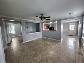 15506 Red Pine Ridge Way in Houston, TX - Foto de edificio - Building Photo