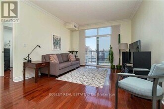 10-1110 Delisle Ave in Toronto, ON - Building Photo - Building Photo
