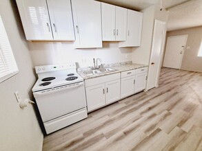 3215 Morris St NE in Albuquerque, NM - Building Photo - Building Photo
