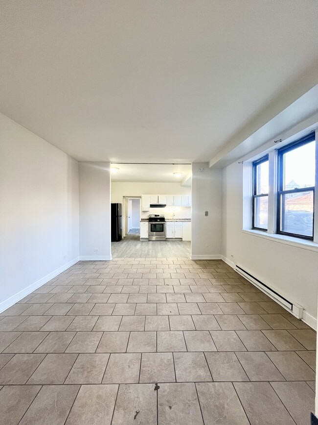 2700 S Hamlin Ave in Chicago, IL - Building Photo - Building Photo