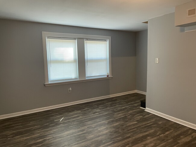 207 Colleton Rd in Raleigh, NC - Building Photo - Building Photo