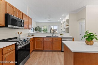 12082 Brandon Lake Dr in Jacksonville, FL - Building Photo - Building Photo