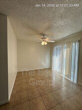 809 Monarch Cir in Exeter, CA - Foto de edificio - Building Photo