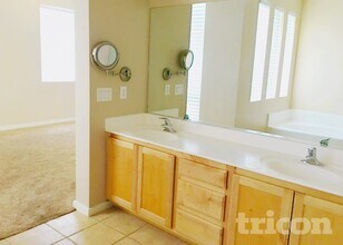 6451 Spiced Butter Rum St in North Las Vegas, NV - Building Photo - Building Photo