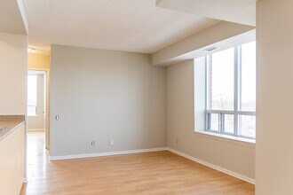 The Landmarq Rental Residences in Brampton, ON - Building Photo - Interior Photo