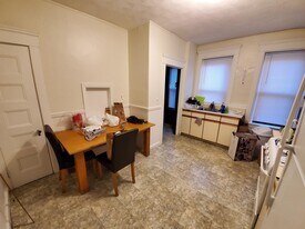 533 Newbury St, Unit 1 in Boston, MA - Building Photo