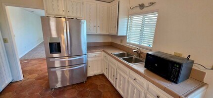 1841 Helix St in Spring Valley, CA - Building Photo - Building Photo