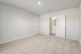 8208 Sunberry Shadow Dr in Houston, TX - Building Photo - Building Photo