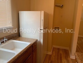 3719 Turnpike Rd-Unit -103 in Portsmouth, VA - Building Photo - Building Photo