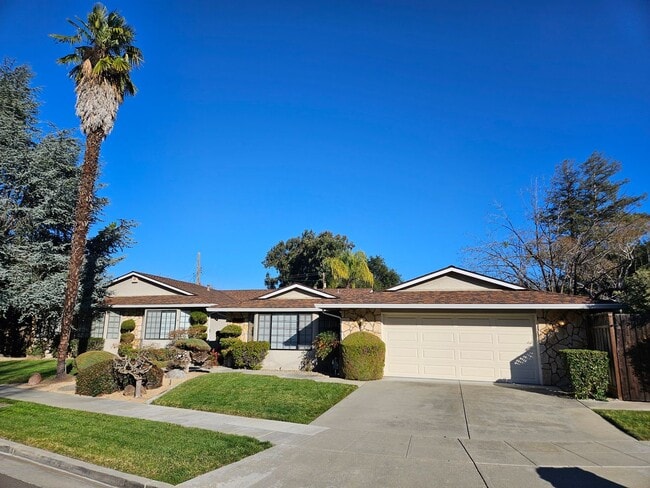 property at 1014 Twin Brook Dr