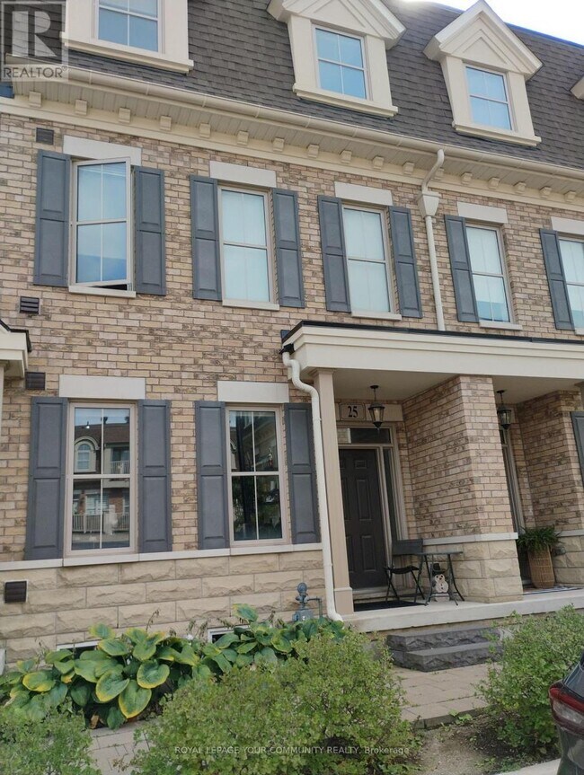 property at 25 Amherst Cir