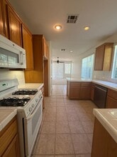 503 Shadow Ln in Simi Valley, CA - Building Photo - Building Photo