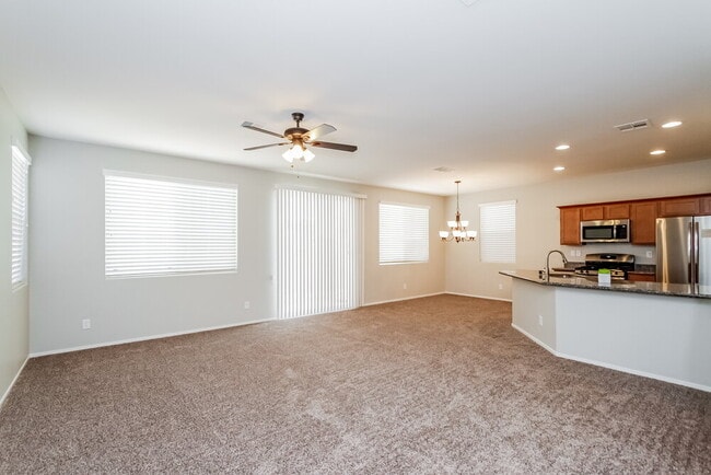 5350 Panaca Spring St in Las Vegas, NV - Building Photo - Building Photo