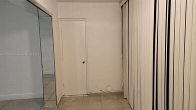 650 NE 149th St-Unit -505F in North Miami, FL - Building Photo - Building Photo