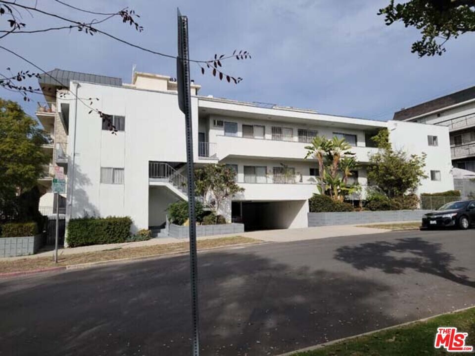 1850 Thayer Ave in Los Angeles, CA - Building Photo