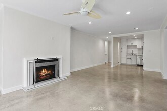 200 McNeil Ln, Unit 112 in Newport Beach, CA - Building Photo - Building Photo