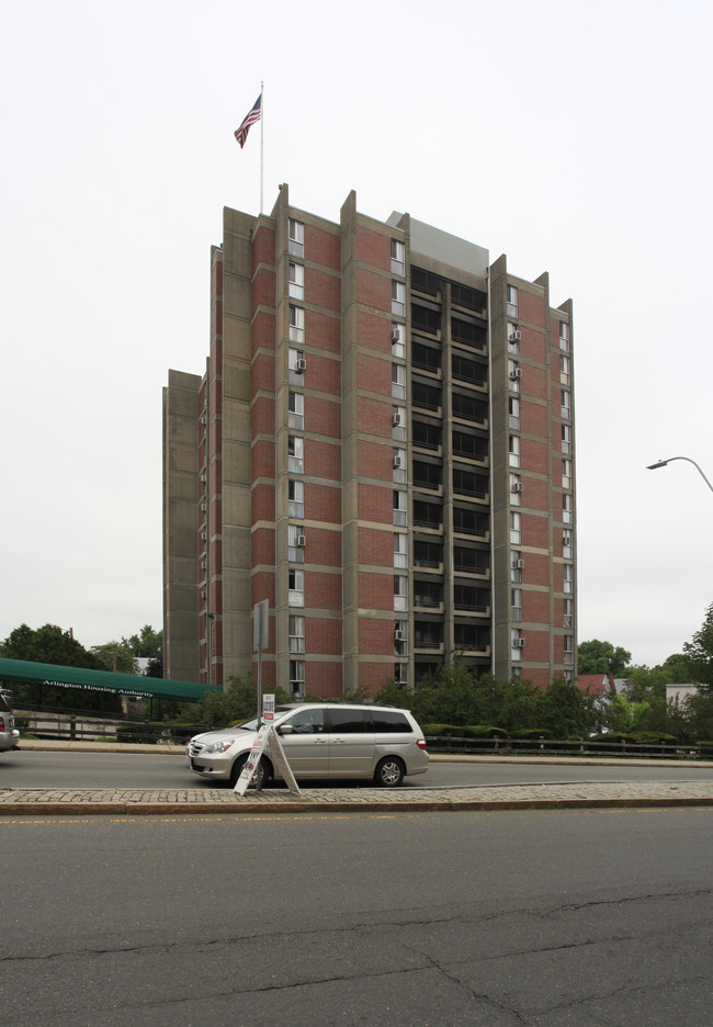 Winslow Towers in Arlington, MA - Foto de edificio - Building Photo