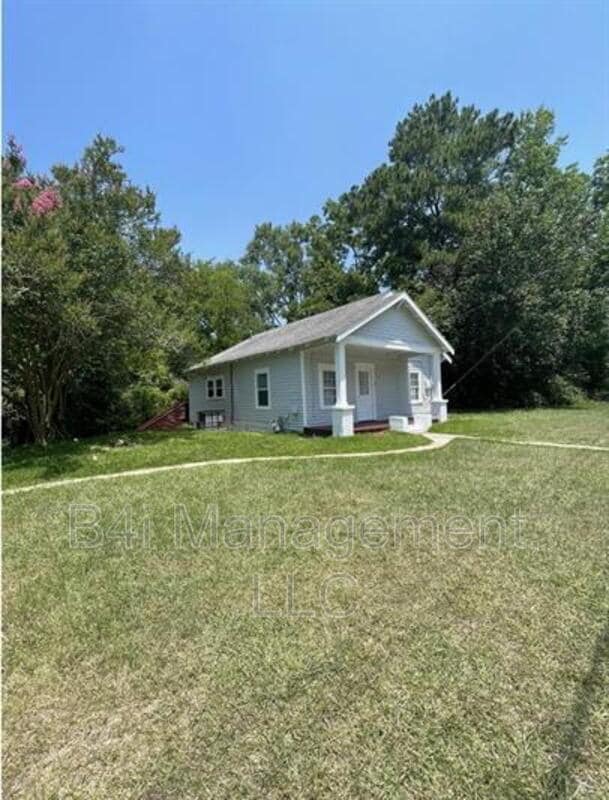 2235 Irwinton Rd in Milledgeville, GA - Building Photo - Building Photo
