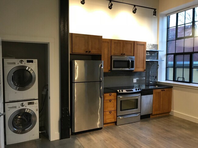 20 Sunnyside St in Boston, MA - Building Photo - Building Photo