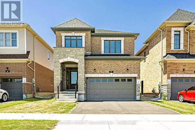 property at 52 LUMB Dr