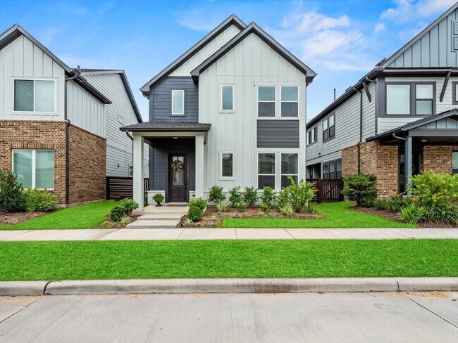 property at 18523 Vivacious Ln