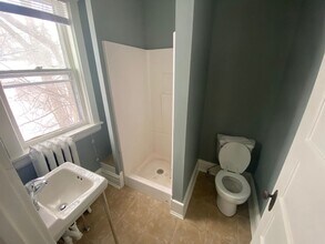 2107-2107 E 5th St in Duluth, MN - Building Photo - Building Photo