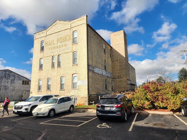 Tobacco Row Lofts & Townhomes in Edgerton, WI - Building Photo - Building Photo