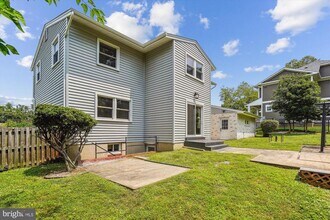 8411 Berea Ct in Vienna, VA - Building Photo - Building Photo