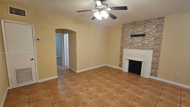 1848 Madison St in Hollywood, FL - Building Photo - Building Photo