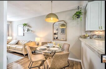 502 N Rosemary Ln, Unit 502 in Burbank, CA - Building Photo - Building Photo