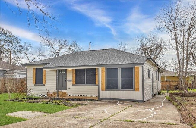 510 Willow St in Pasadena, TX - Building Photo - Building Photo