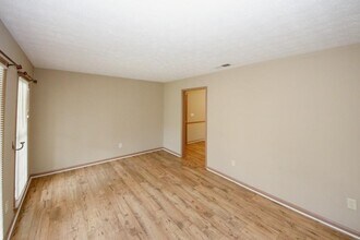 4033 Scenic Mountain Dr SW in Snellville, GA - Building Photo - Building Photo