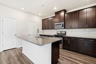 125 Wilbur Lake Dr in Fuquay Varina, NC - Building Photo - Building Photo