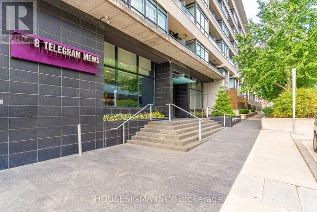 8 Telegram Mews in Toronto, ON - Building Photo - Building Photo