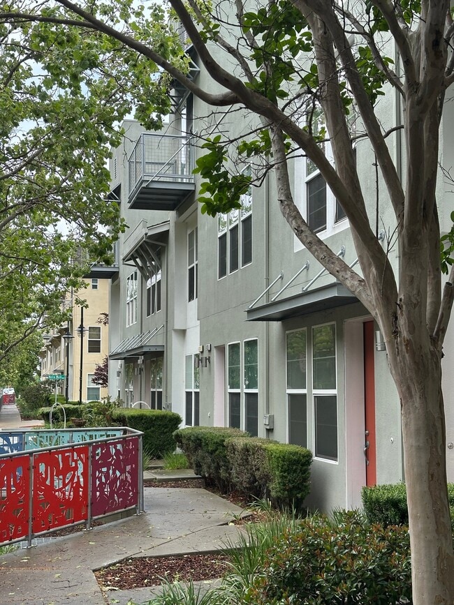 418 Marina Way in Richmond, CA - Building Photo - Building Photo